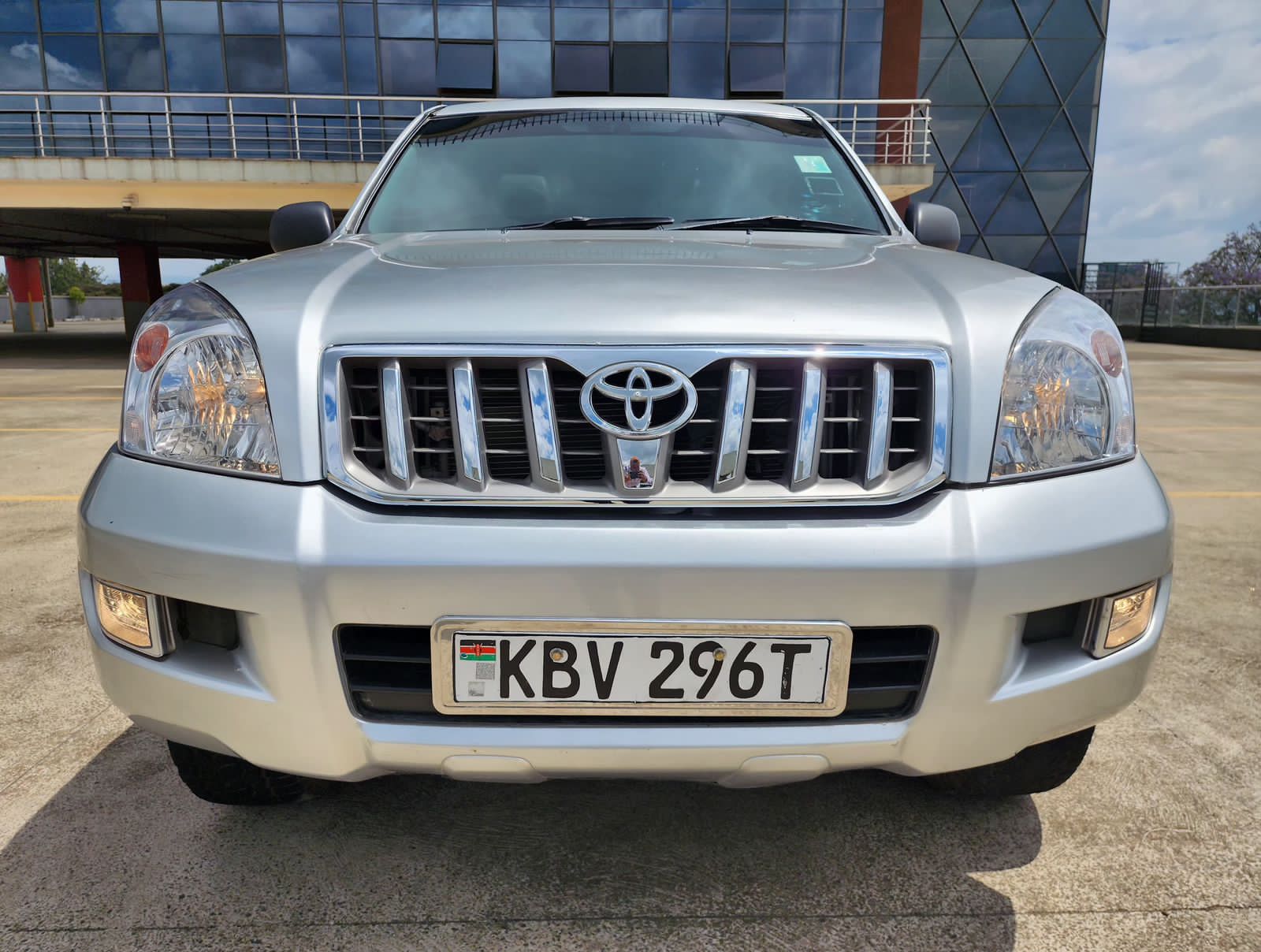 Used 2007 Toyota PRADO J120 SERIES SUV for sale in Nairobi Kenya - Trust Rides - Thumbnail 2