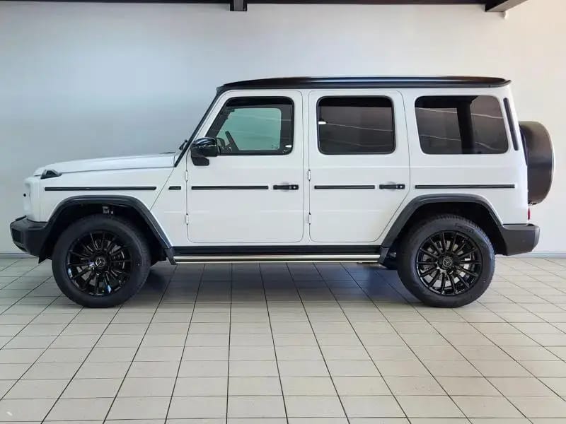 Used 2021 Mercedes-Benz G 400d SUV for sale in Nairobi Kenya - Trust Rides - Thumbnail 4